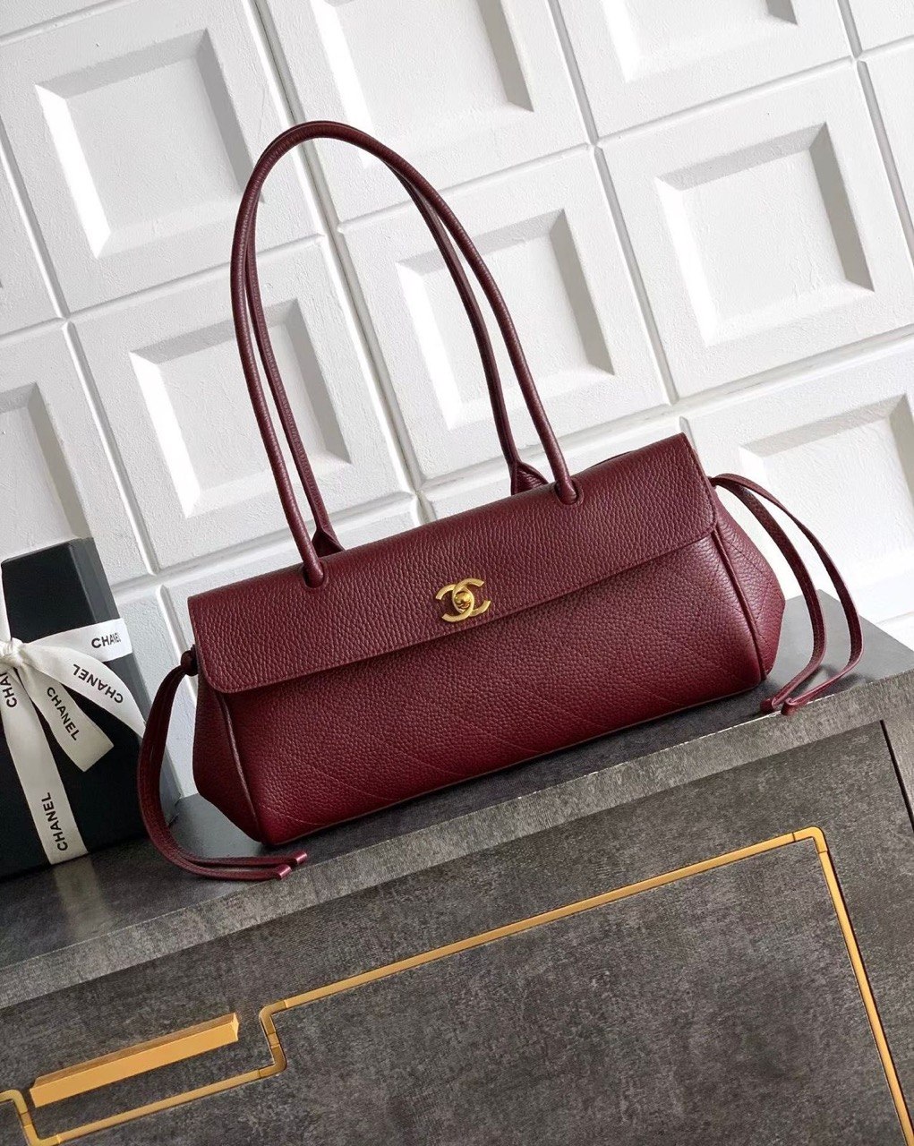 Chanel Medium photo 3
