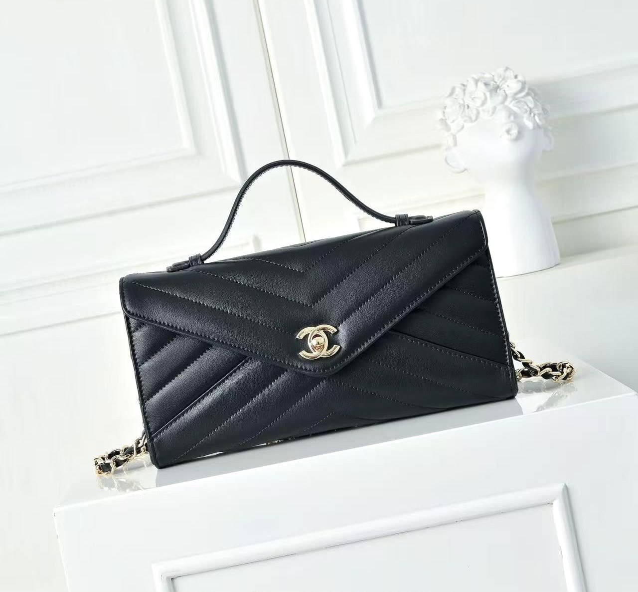 Chanel Classic photo 2