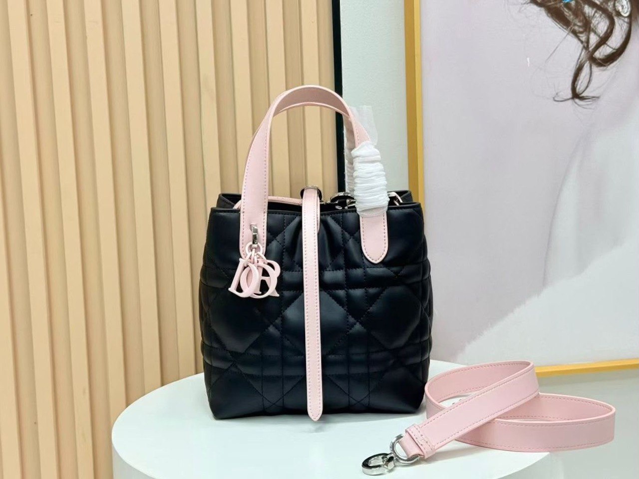 Dior Medium photo 7