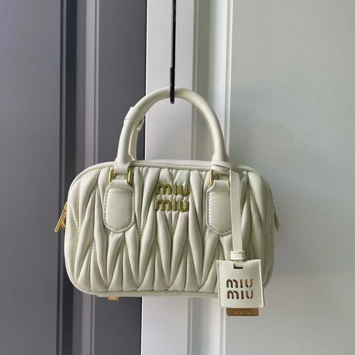 Miu Miu Classic photo 2