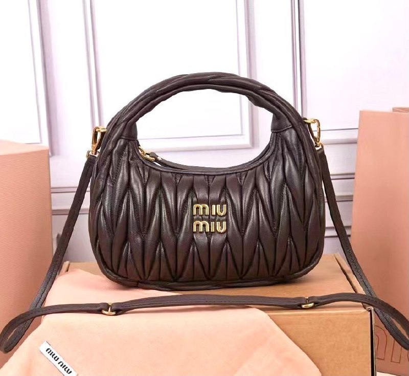 Miu Miu Medium photo 8