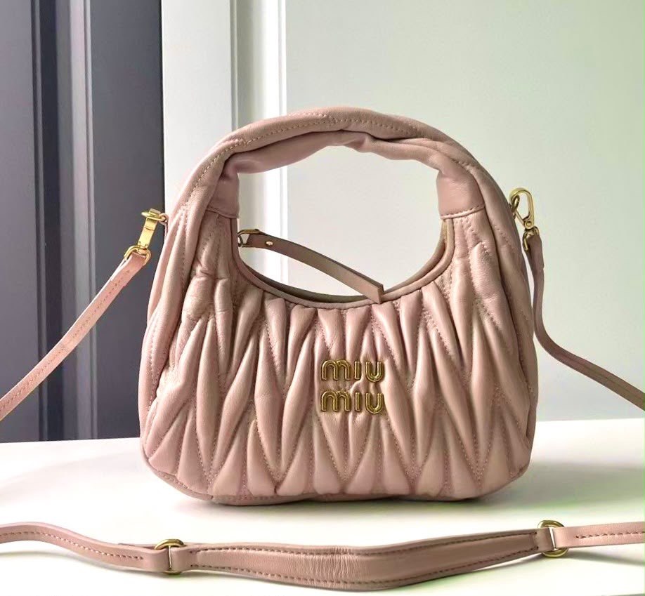 Miu Miu Medium photo 7