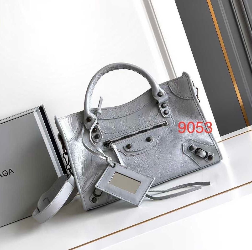Balenciaga Classic photo 6