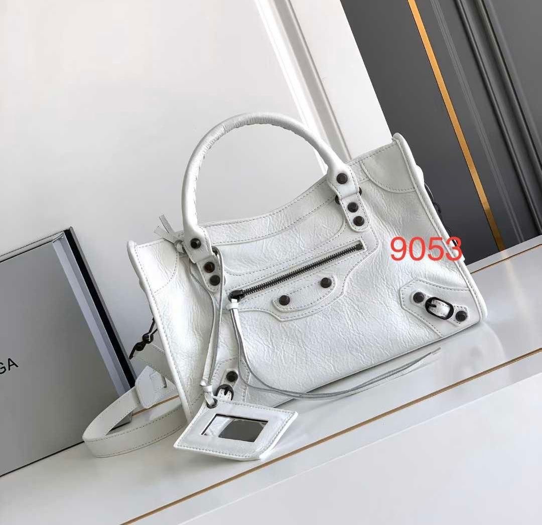 Balenciaga Classic photo 7