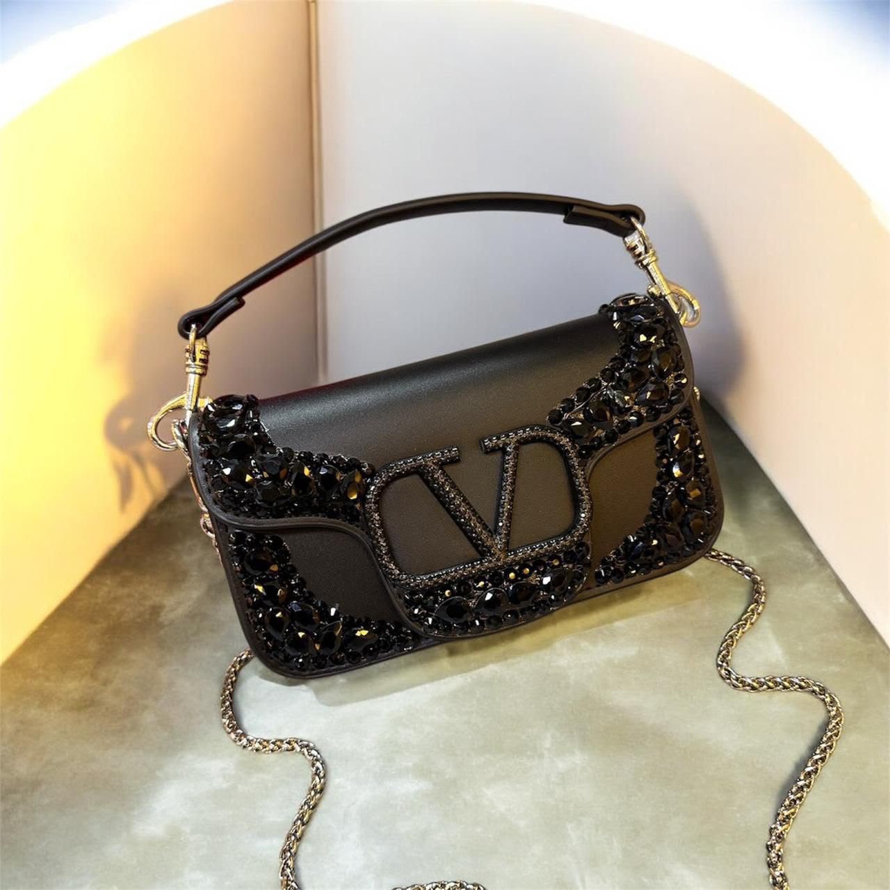 Valentino Classic photo 3