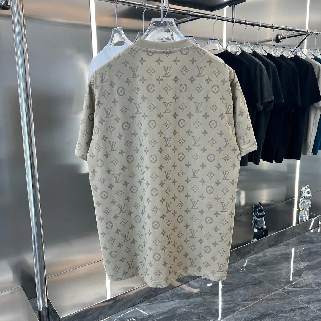 Louis Vuitton T-Shirt photo 1