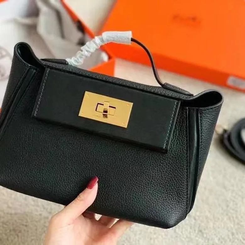 Balenciaga chain flap crossbody photo 1
