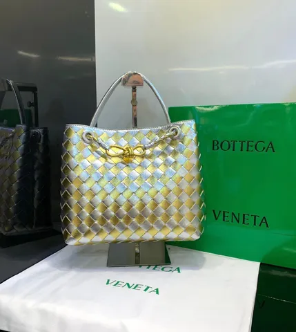 Bottega Veneta Handbag
