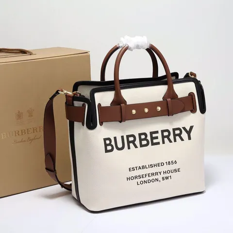 Burberry Horseferry canvas tote