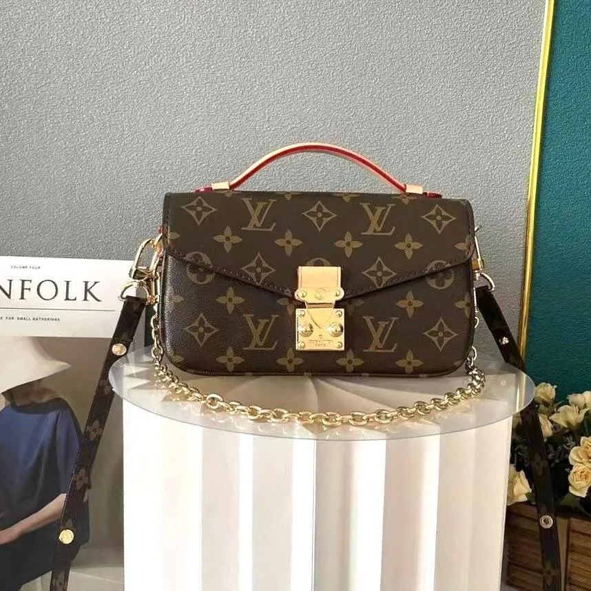 Louis Vuitton Metis photo 1