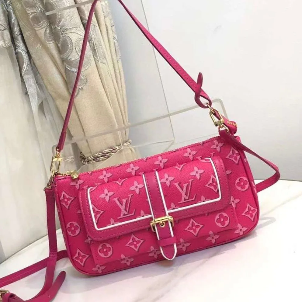 Louis Vuitton Monogram Vernis or Monogram Canvas shoulder bag photo 1