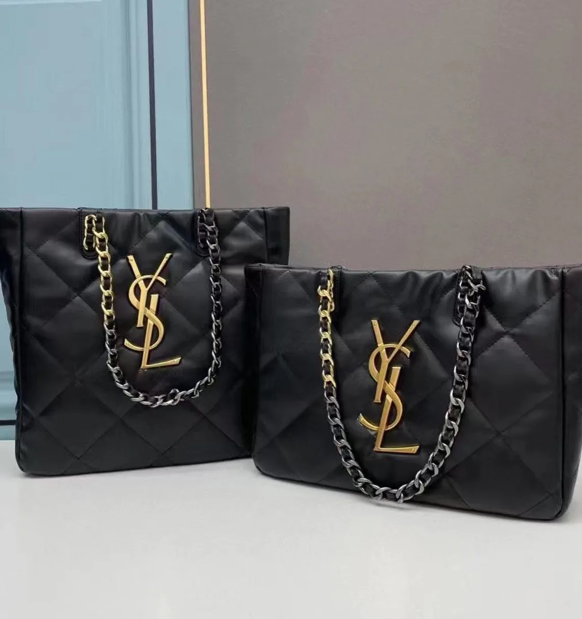Saint Laurent Shopping tote quilted photo 1