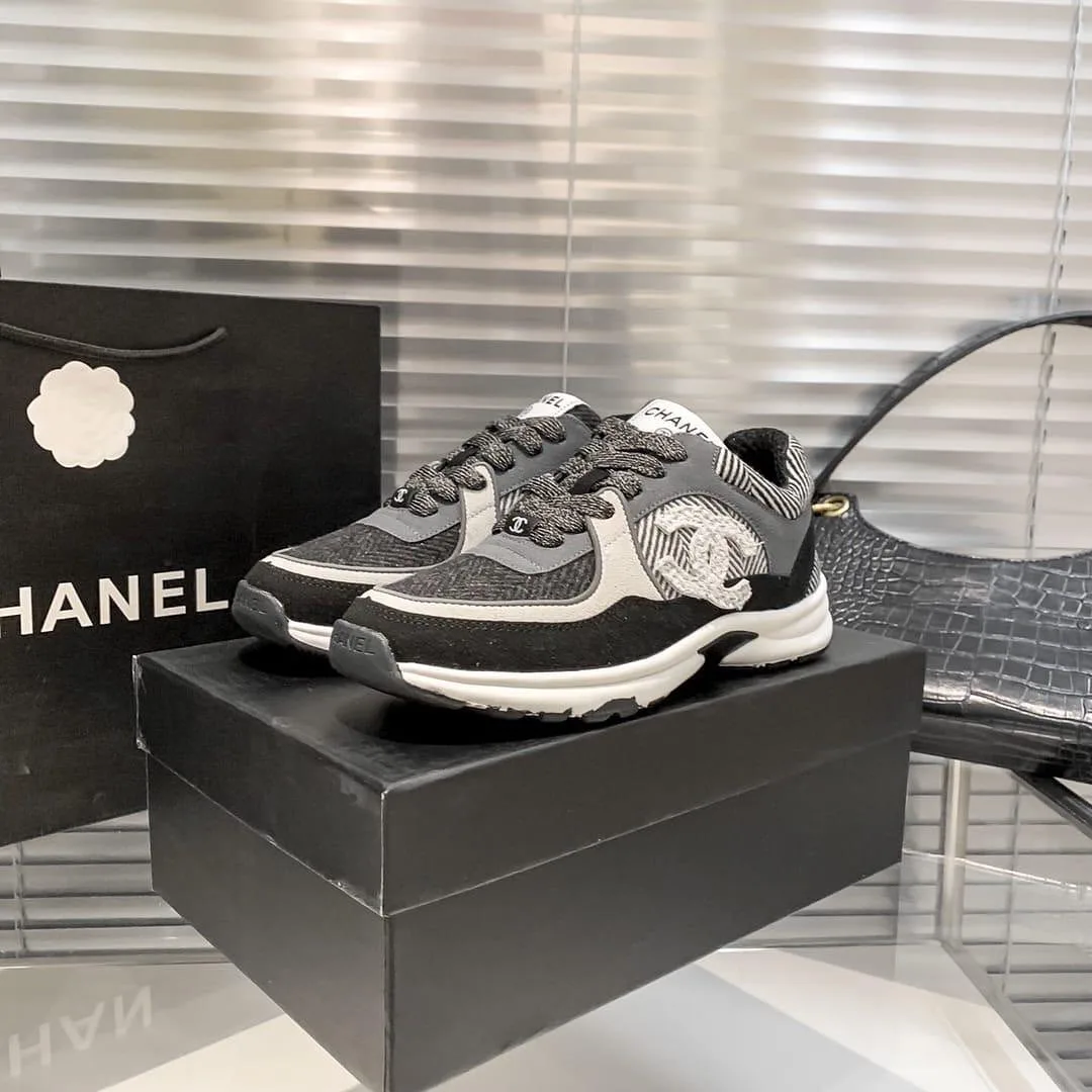 Chanel Sneaker photo 1