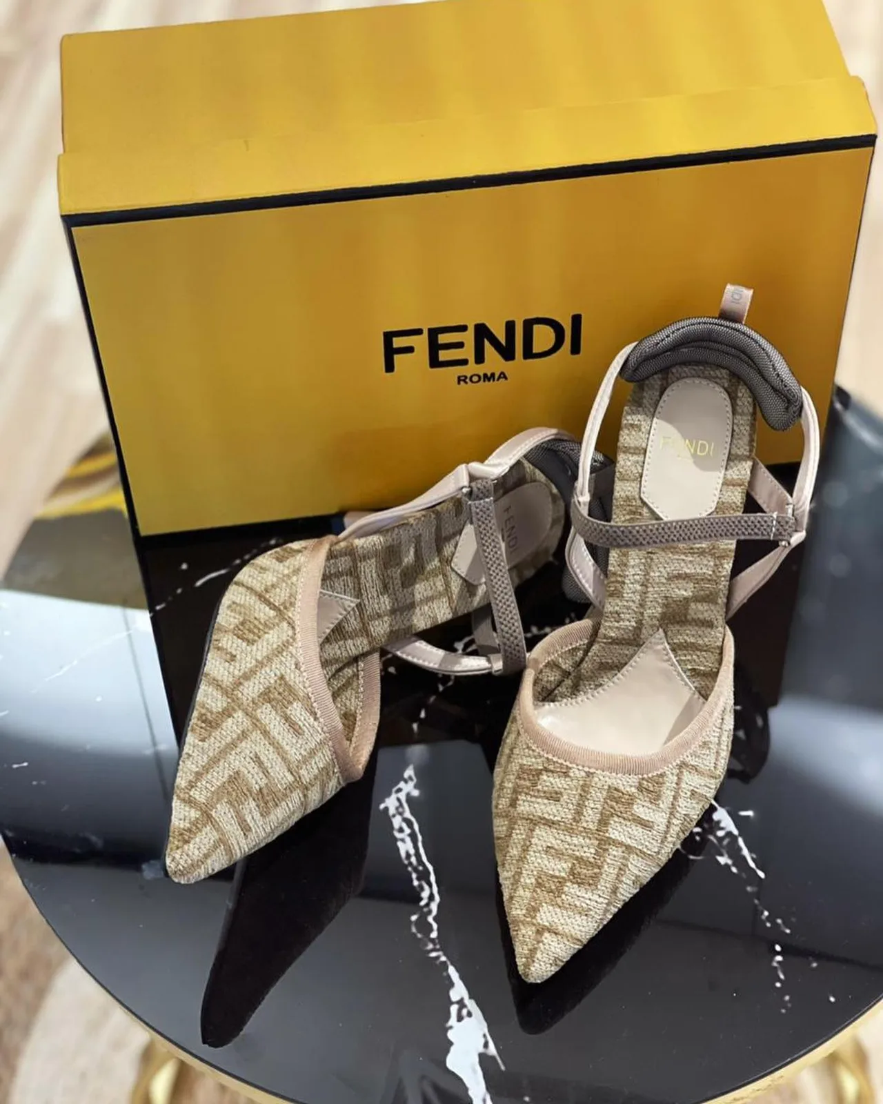 Fendi Sandal photo 2