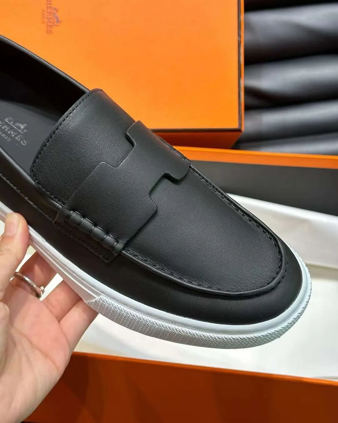 Hermès Slip-On Sneaker photo 8