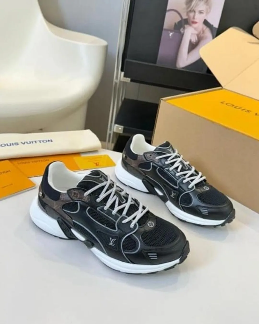 Louis Vuitton Sneaker photo 1