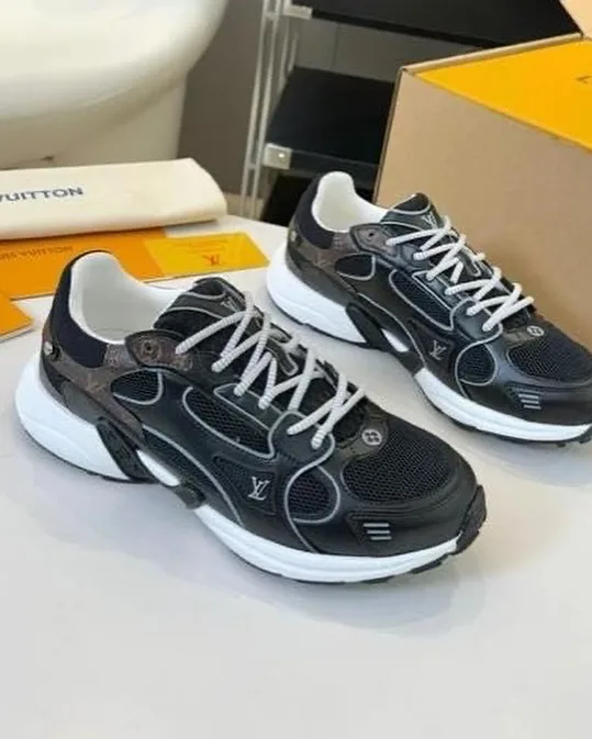 Louis Vuitton Sneaker photo 1