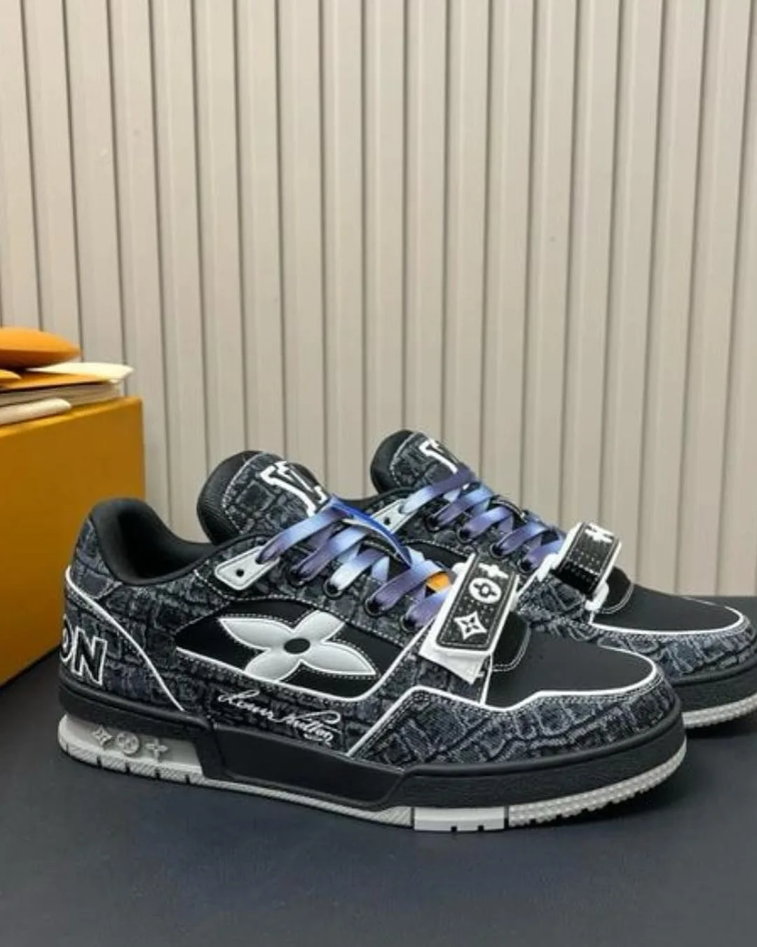 Louis Vuitton Sneaker photo 5